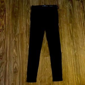 Hollister High Rise Super Comfy Black Skinny Jeans - W27, L30